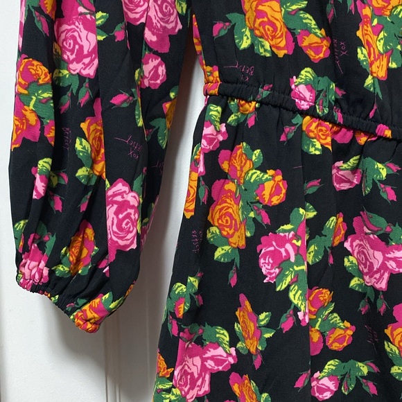 Betsy Johnson floral blouse - Picture 6 of 8